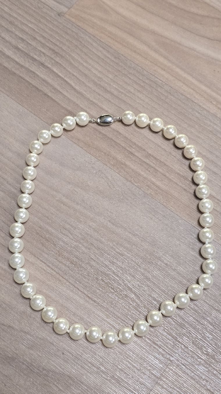 Perlen (unechte): Collier de perles élégant - fermoir argent 0.925 – Gebraucht aus Cressier NE von Oldwatch94