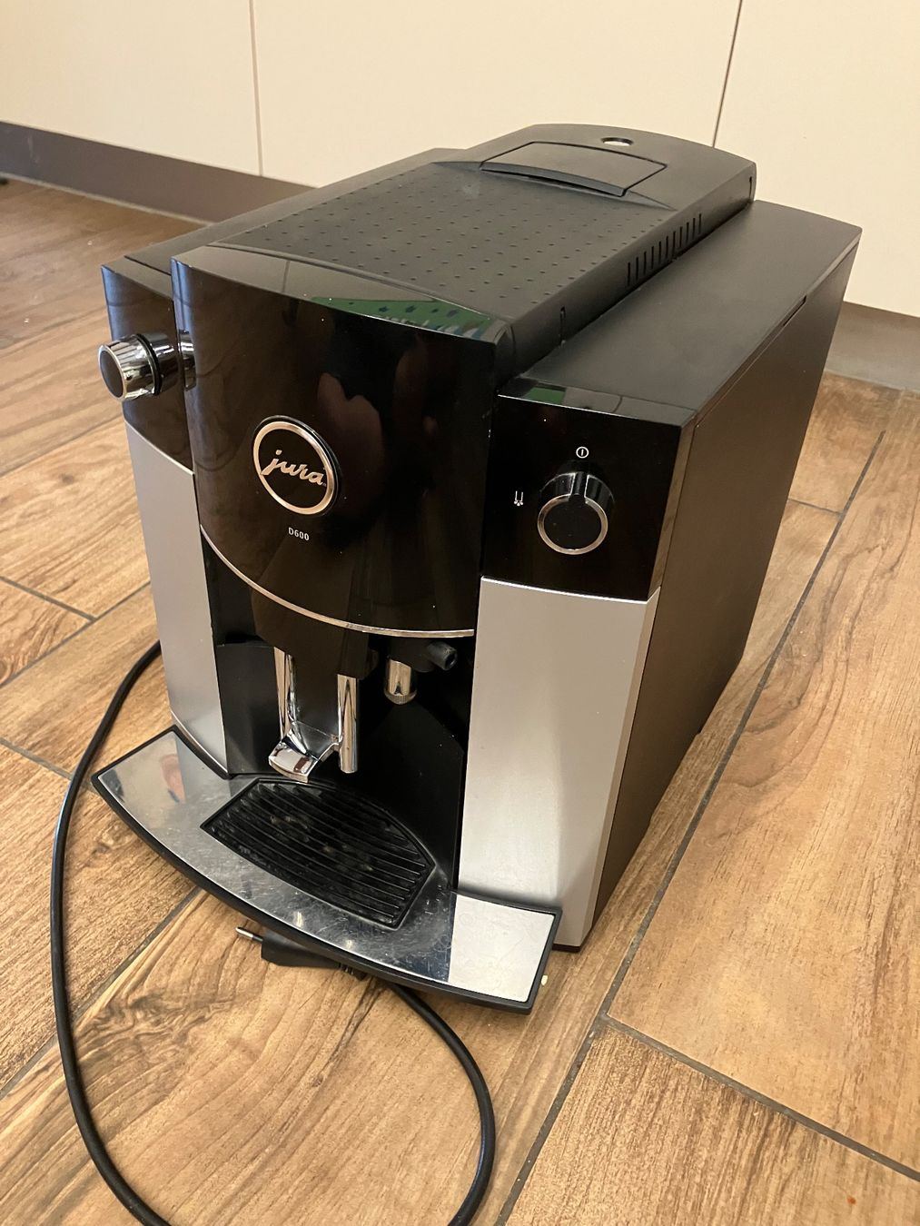 Jura Machines à café & Machines à expresso: Jura Kaffemaschine – D'occasion à Matzendorf par jon_8vhv 1