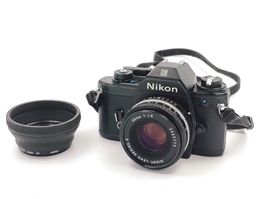 Nikon EM Spiegelreflexkamera mit 50mm Objektiv - Top!