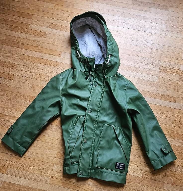 Giacche & Cappotti: Regenjacke Kinder 98 – Usato da St. Gallen venduto da RuppiX