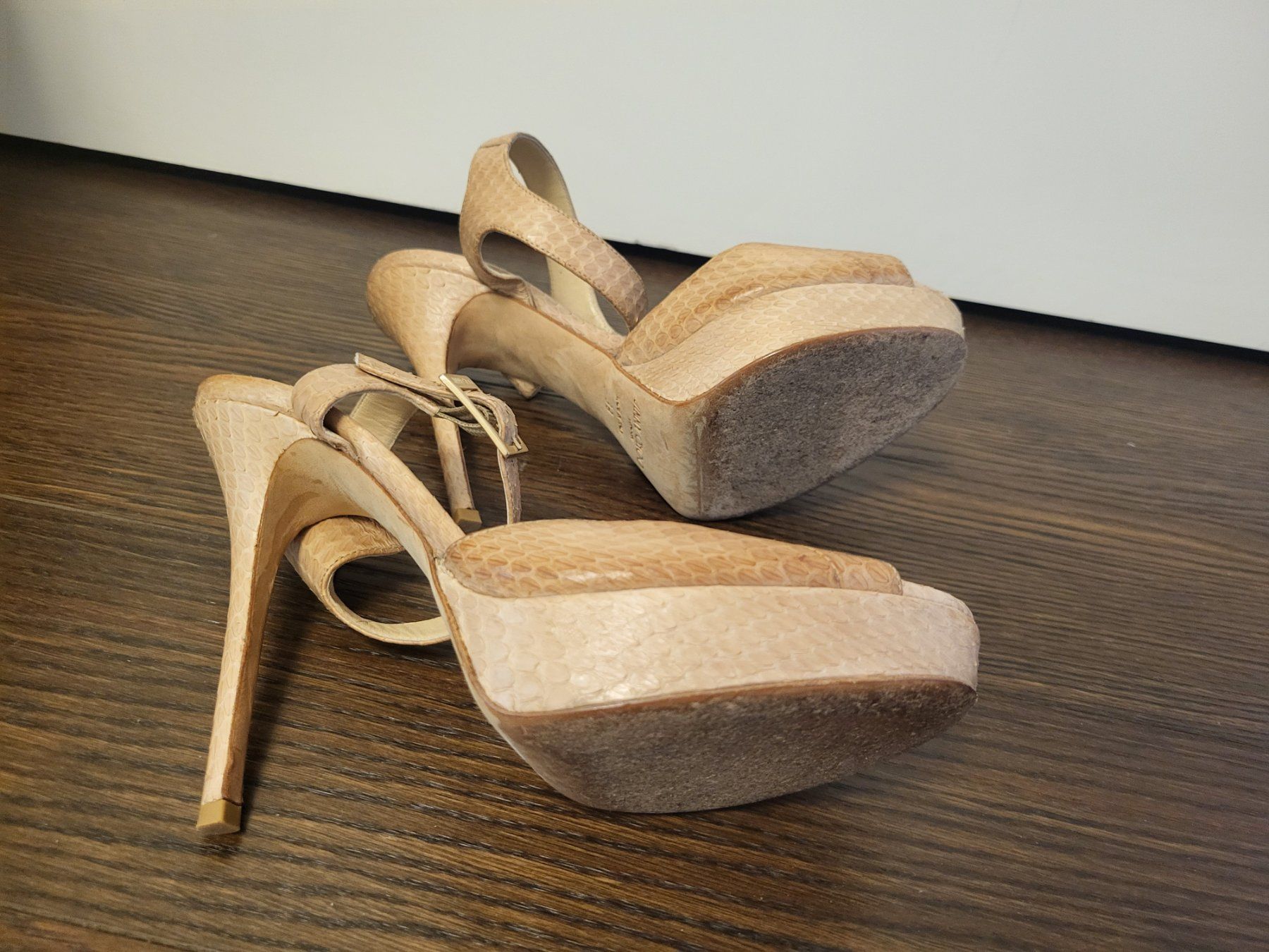 Jimmy Choo Chaussures femmes: Jimmy Choo sandals – D'occasion à Zug par sf010 3