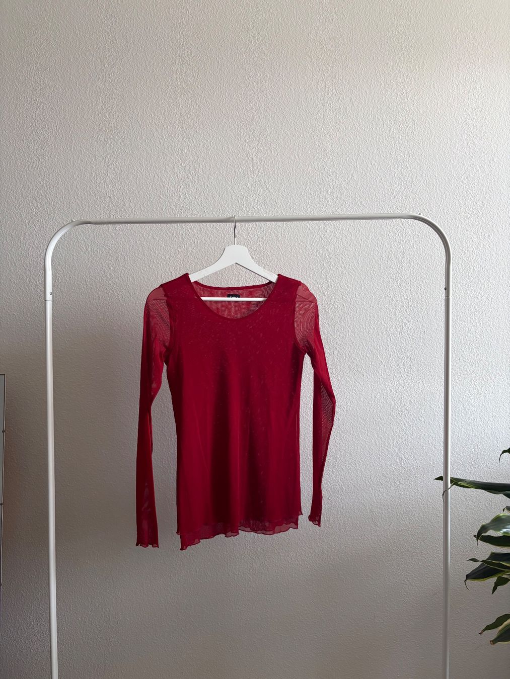 Marella Chemisiers: rote Bluse mit langen Ärmeln – Neuf (Voir description) à Zürich par bbbggg 1