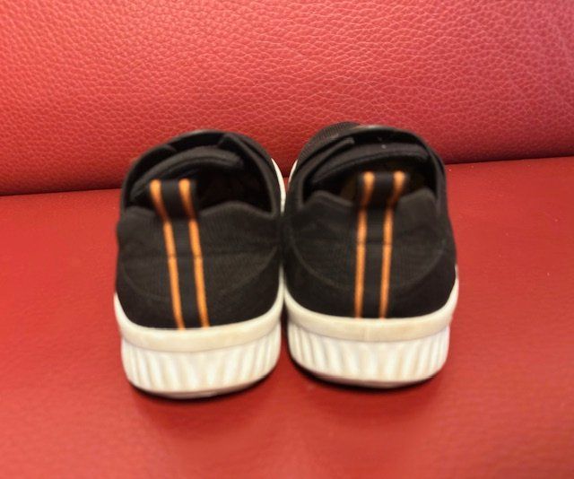 Dosenbach Schuhe für Jungen: Finken /Hausschuhe Grösse 34 – Gebraucht aus Lömmenschwil von classico01 1