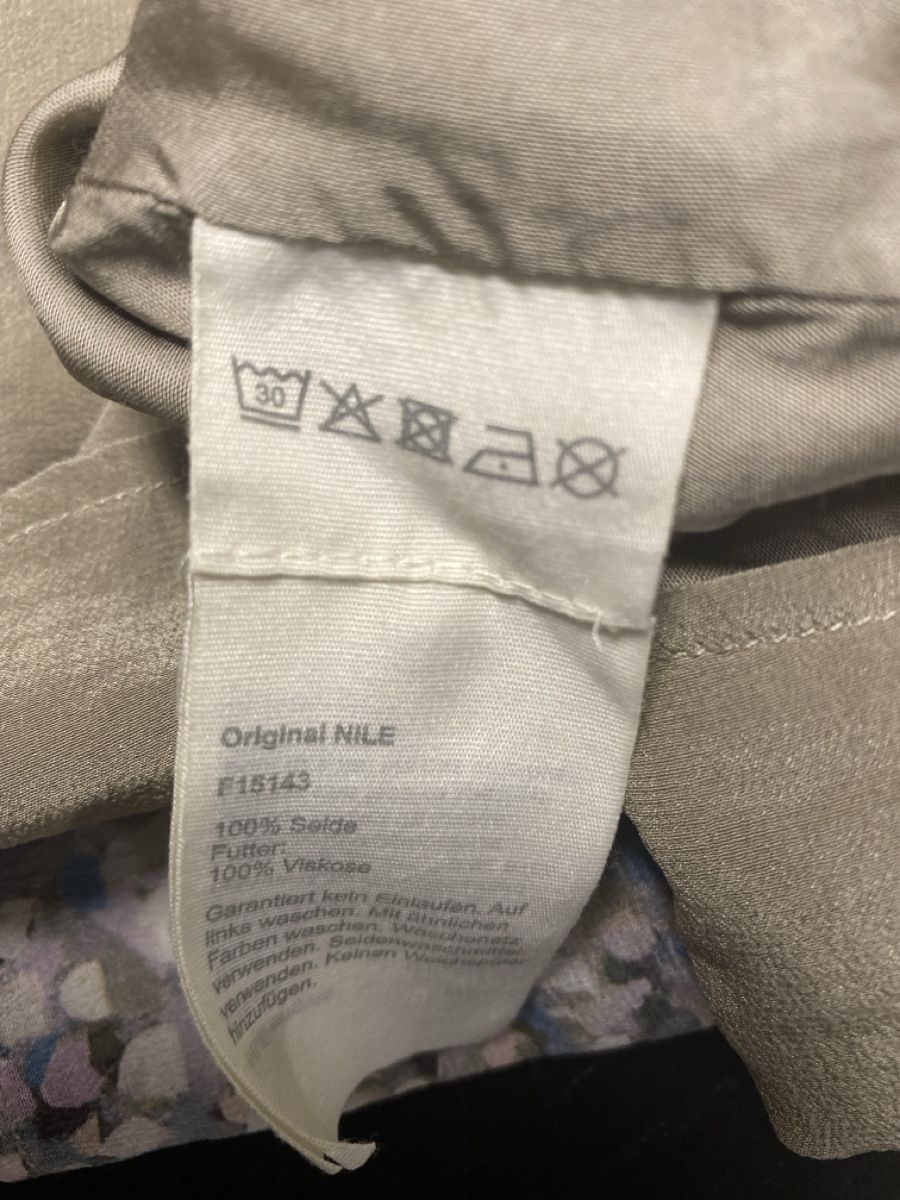 Vestiti: NILE Seidenkleid, Grösse  L    100% Seide – Usato da Biel-Benken BL venduto da PANORMUS 4