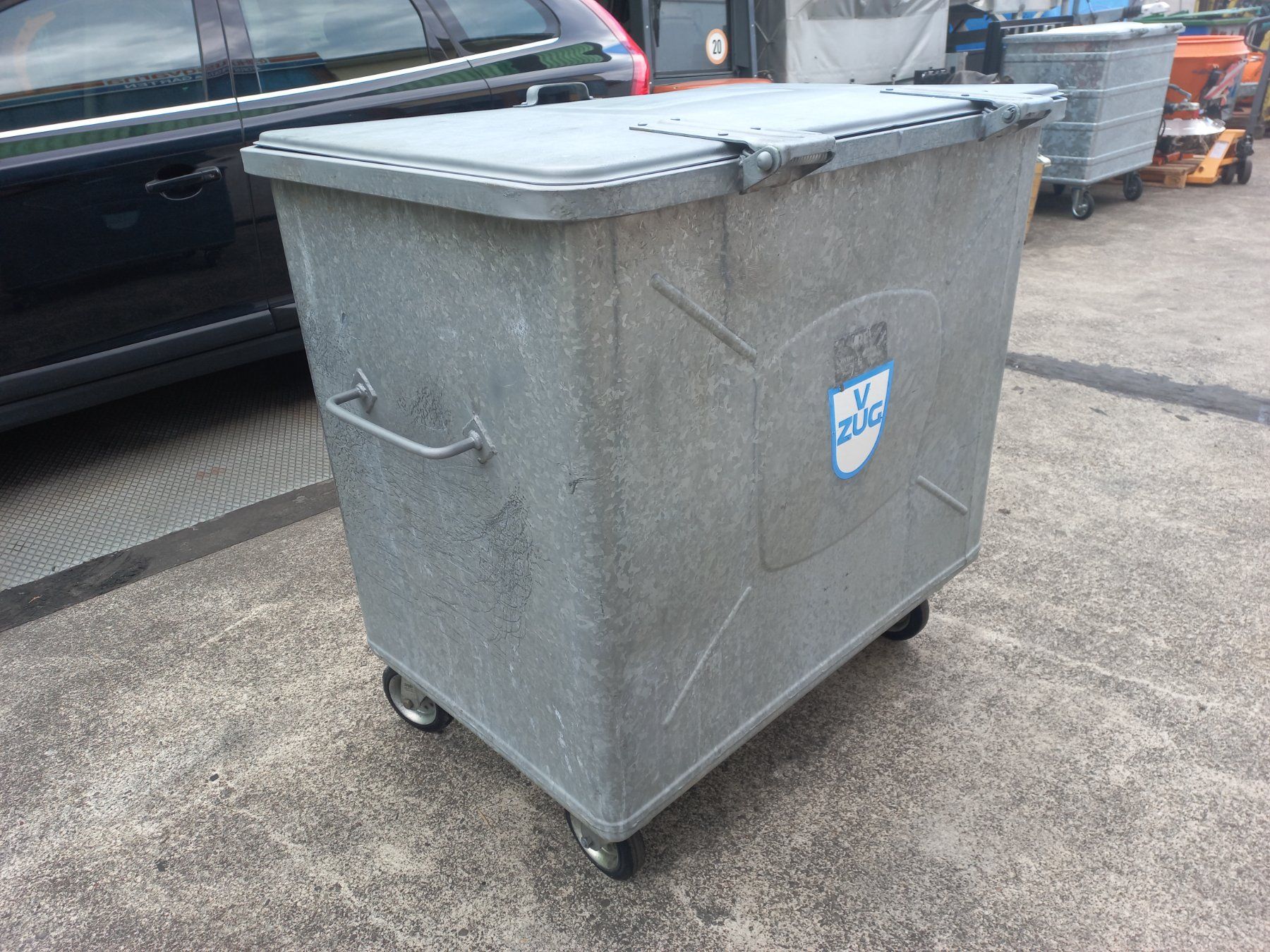 Autres articles bureau & commerces: Abfallcontainer Kehrichtcontainer Müllcontainer Container 2 – D'occasion à DULLIKEN par Lerchclassicdulliken 2