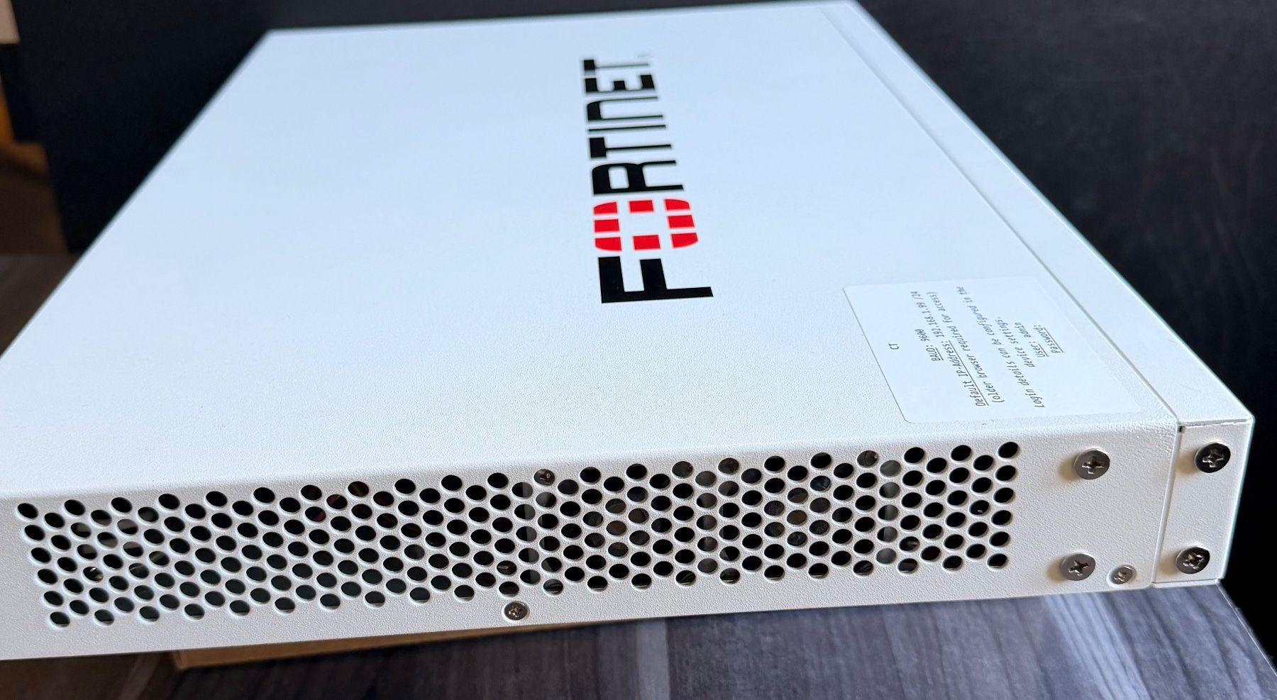 Fortinet Firewall: Fortigate-200B – Usato da Grand-Lancy venduto da twa_9nb9 2