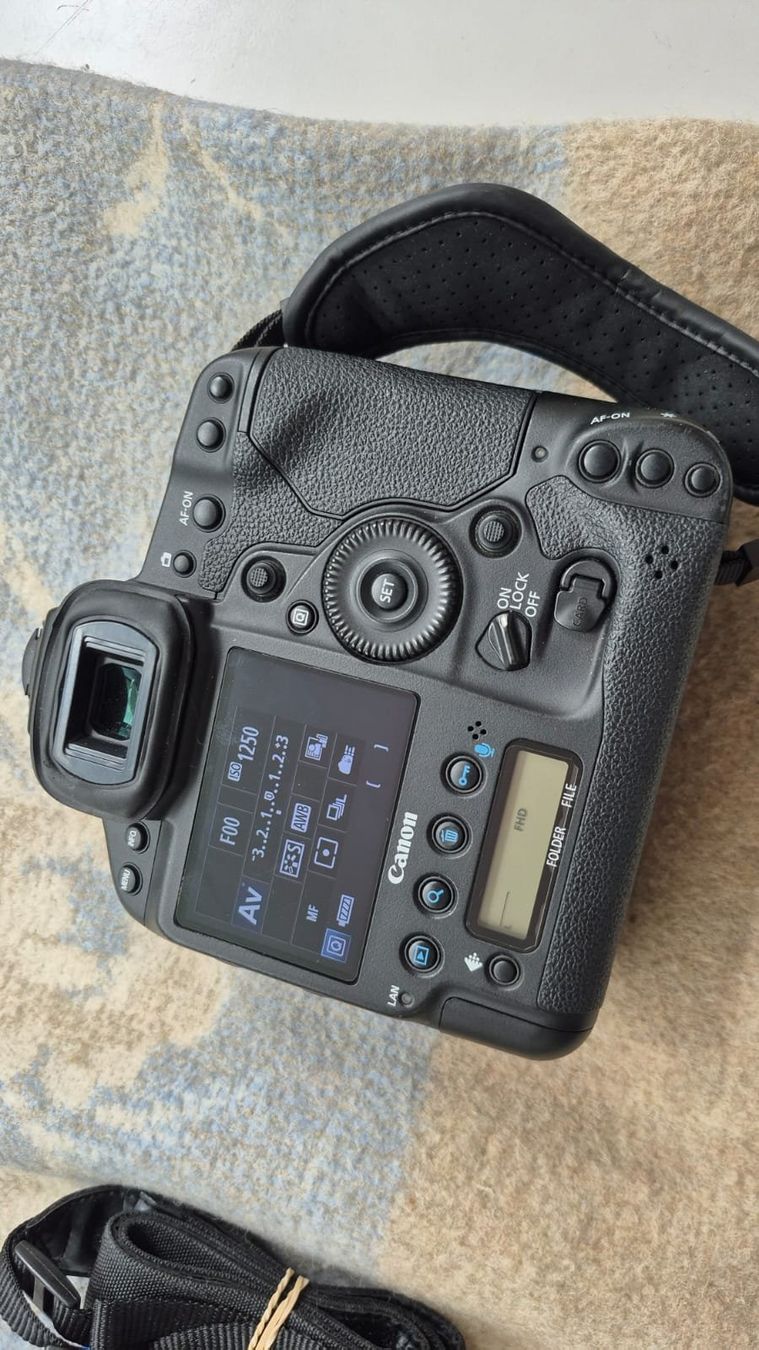 Canon Fotocamera: Canon 1DX mki + Intervalltimer – Usato da Arcegno venduto da Ad86 3