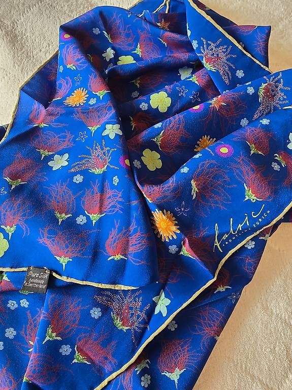 Fabric Frontline Foulard & Sciarpe: Fabric Frontline Zurich Silk – Usato da Zürich venduto da bil_s7tp 1
