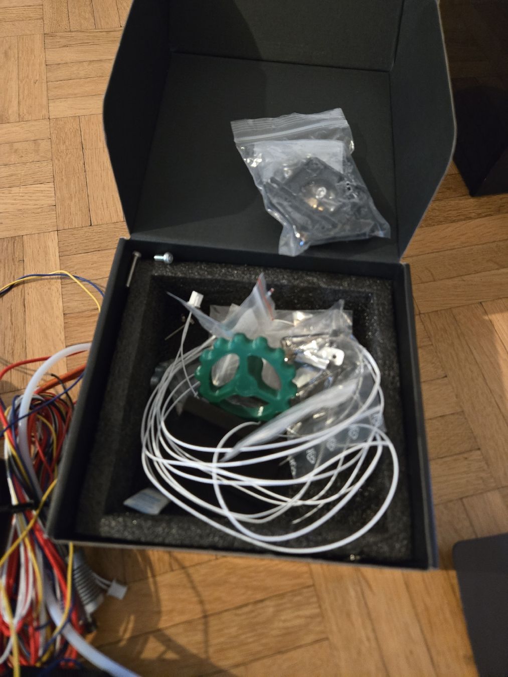Creality Stampanti 3D: Creality Ender 3V2 with many upgrades – Usato da Dübendorf venduto da dia_7ftl 7