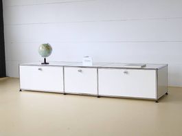 USM Lowboard in Reinweiss, neuwertig