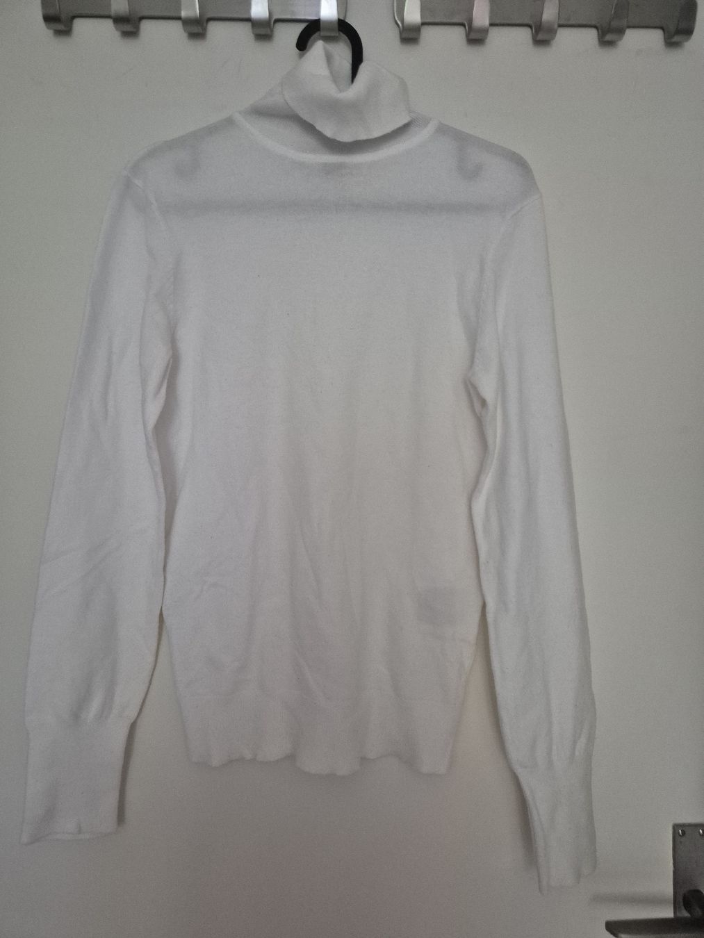 Maglioni & Felpe: Weisser Rollkragenpullover – Nuovo (secondo la descrizione) da Aesch BL venduto da sar_j59l