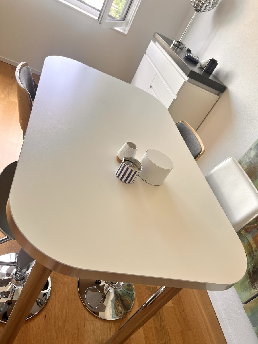 Set di tavolo e panche: Tisch & 6 Stühle - weiss & modern - Stil Bar – Usato da Steinhausen venduto da Cilou1 1