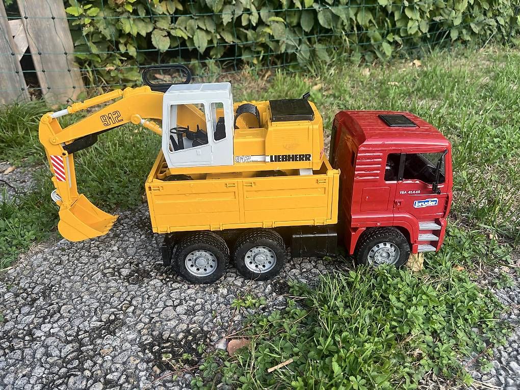 Kit di modellismo & Modellini statici: Camion et pelle rétro  – Usato da Sugiez venduto da Essenti3L 1