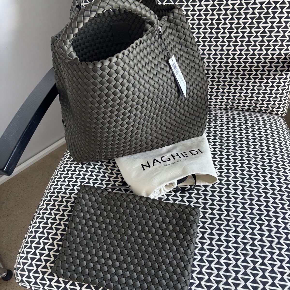 Borse da donna: NEU! Naghedi St. Barth Medium Tote – Nuovo (secondo la descrizione) da Biel/Bienne venduto da Eiskristall08 1