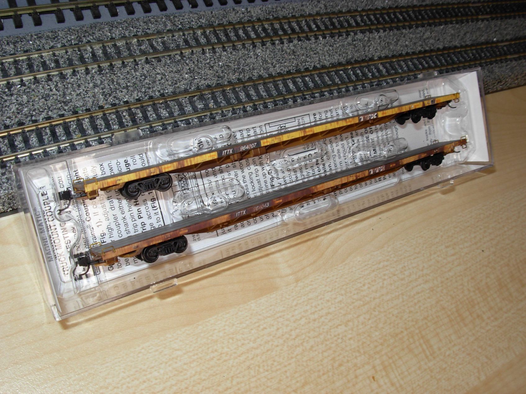 Micro Trains Line Modellini di ferrovie: N: 2 x USA Flach-Güterwagen – Nuovo (secondo la descrizione) da Oberrieden venduto da Hobbyschiff