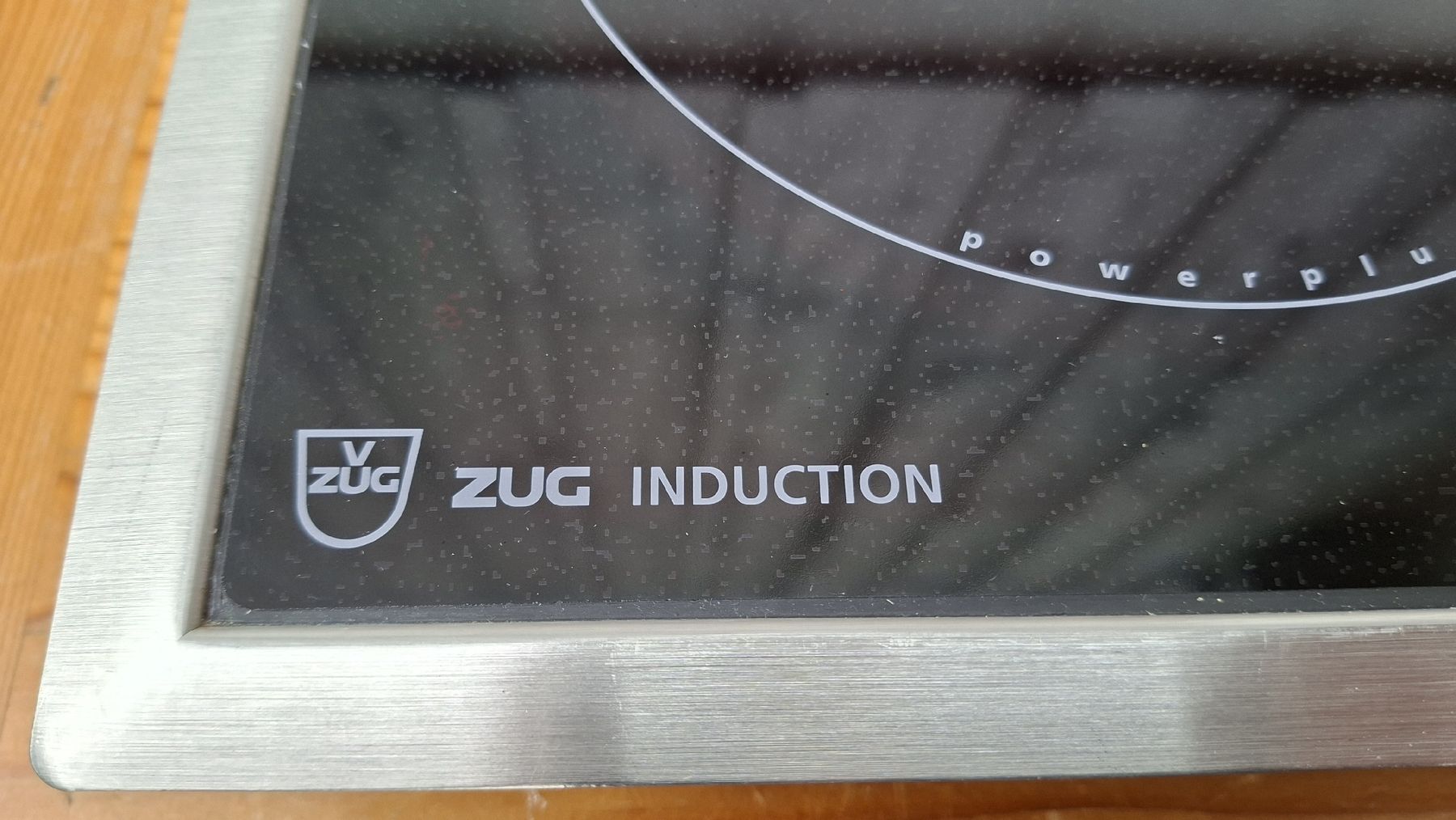 V-Zug Cucine: Table de cuisson à induction ZUG - Type GK46TIPC - FN498 – Usato da Bionnens venduto da dho_9wkh 1