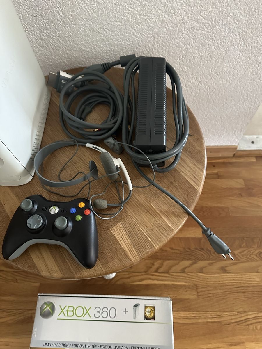 Microsoft Konsolen: Xbox 360 fat 60GB – Gebraucht aus Genève von  1