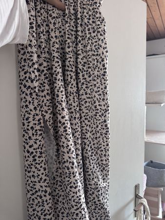 Damen Rock mit Blumenmuster weiss schwarz akzeptabel