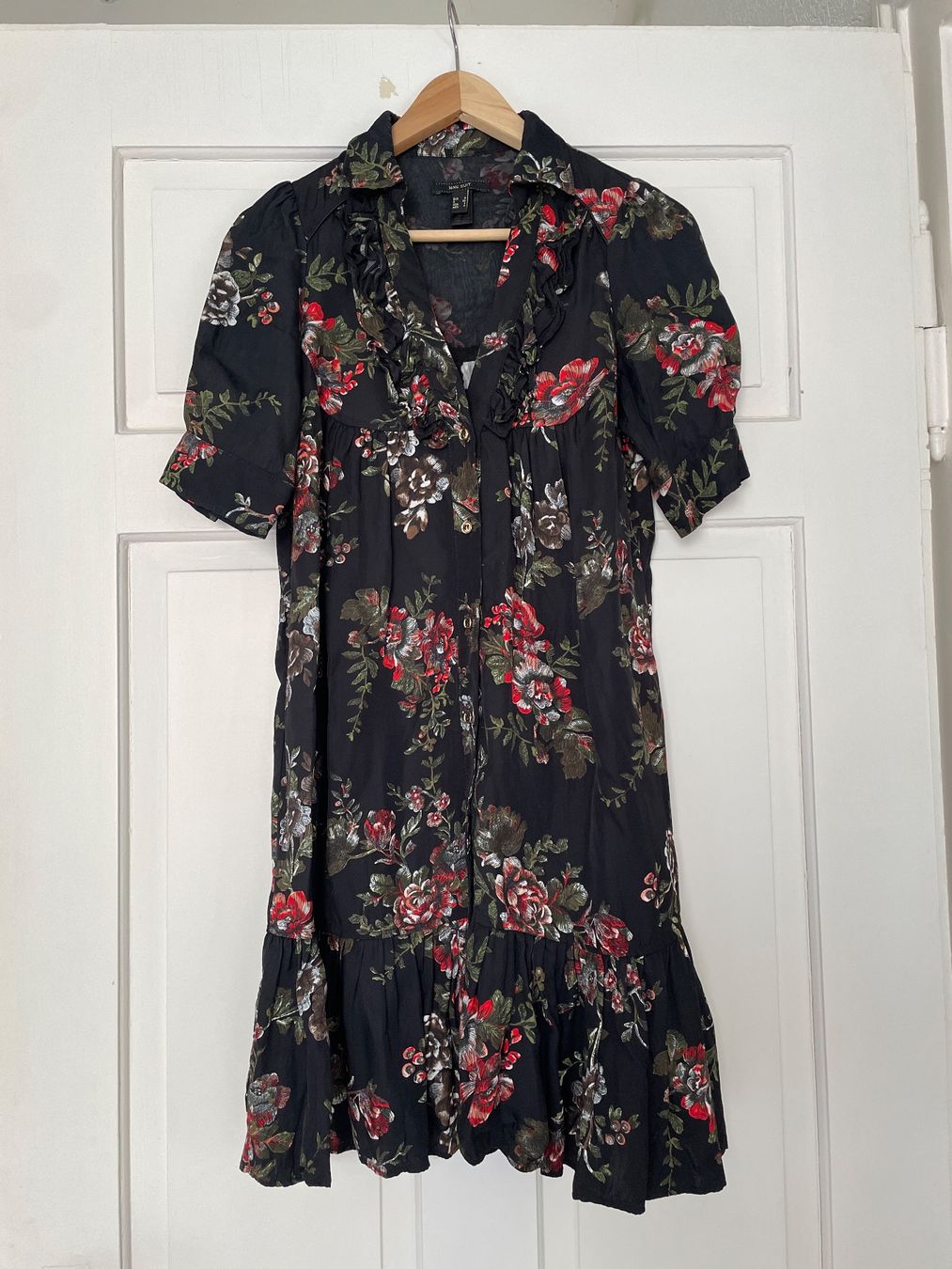 Mango Vestiti: Mango Kleid Grösse S mit Blumen Rosenmuster – Usato da St. Gallen venduto da Shazzz