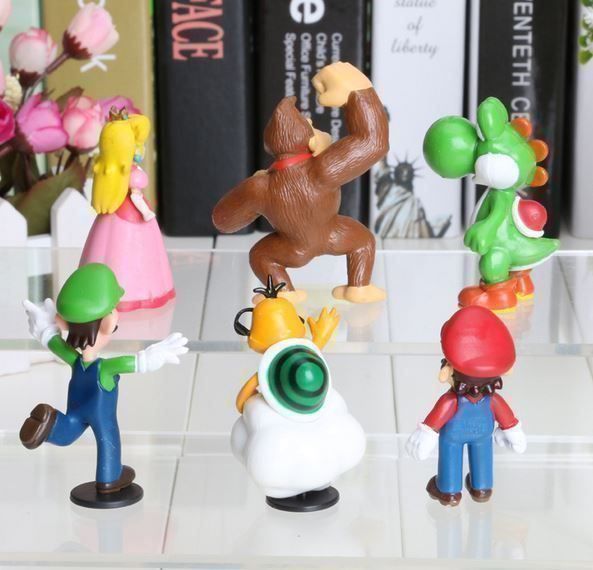 Statuette: Figurinen Mario Bros Lot 18 Stk. – Nuovo e nell'imballaggio originale da Gurmels venduto da Swisspod 2