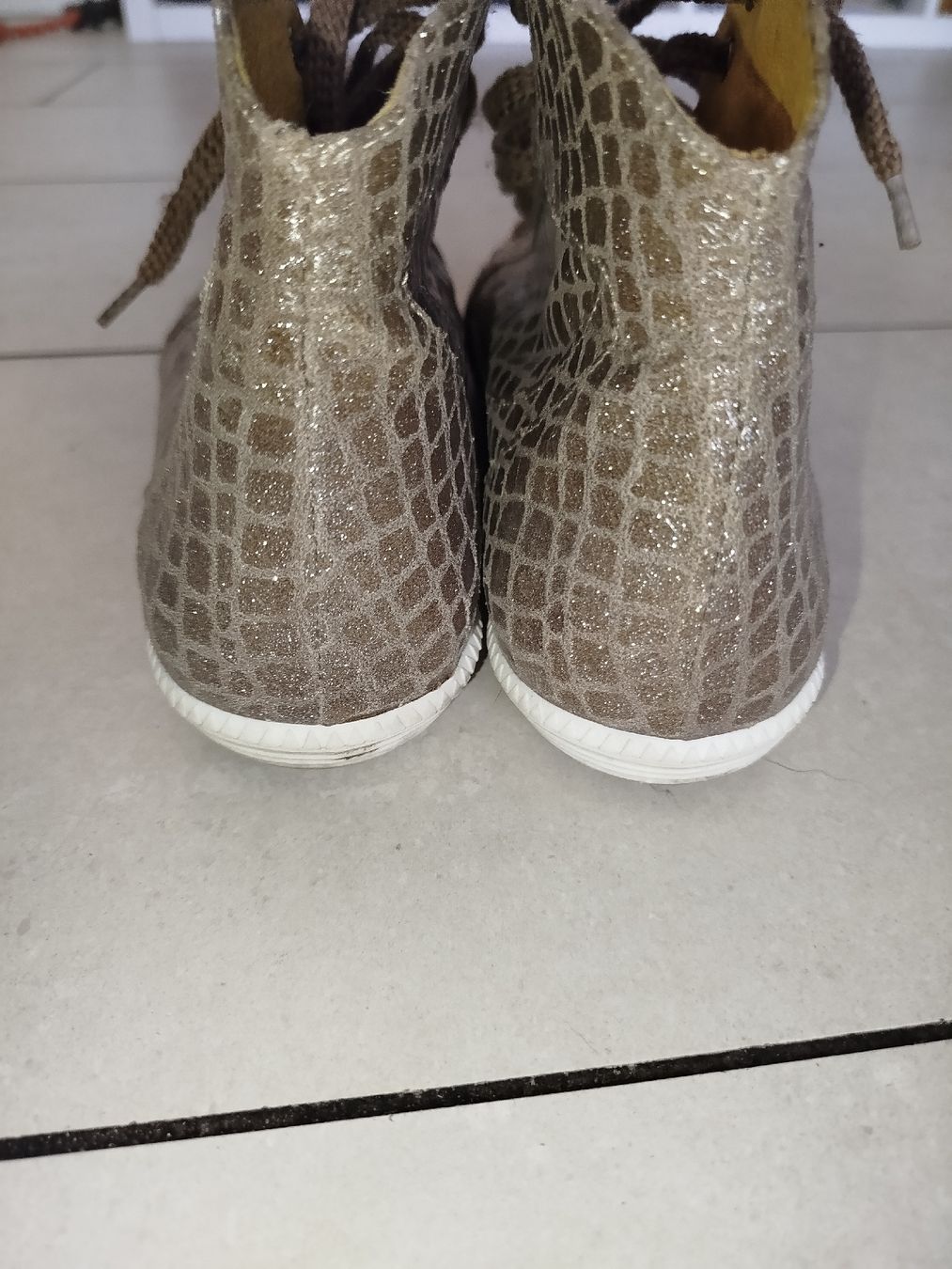 Alba Moda Scarpe da donna: "Alba Moda" Sneaker Leder in Gr. 41 – Usato da Rupperswil venduto da Annet.Dann888 3