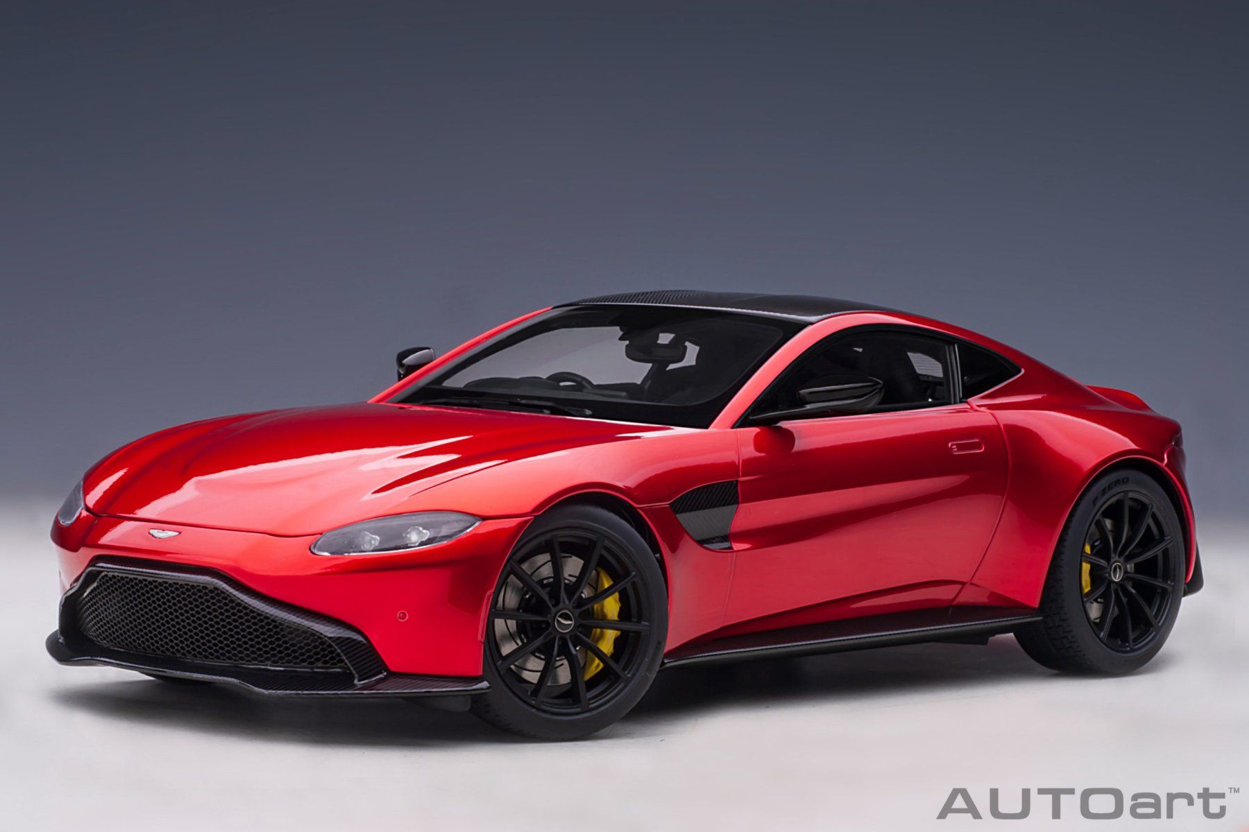 Autoart Modellini d'auto: 1:18 AUTOart - Aston Martin Vantage – Nuovo e nell'imballaggio originale da Tübach venduto da BonnevilleMotors 2