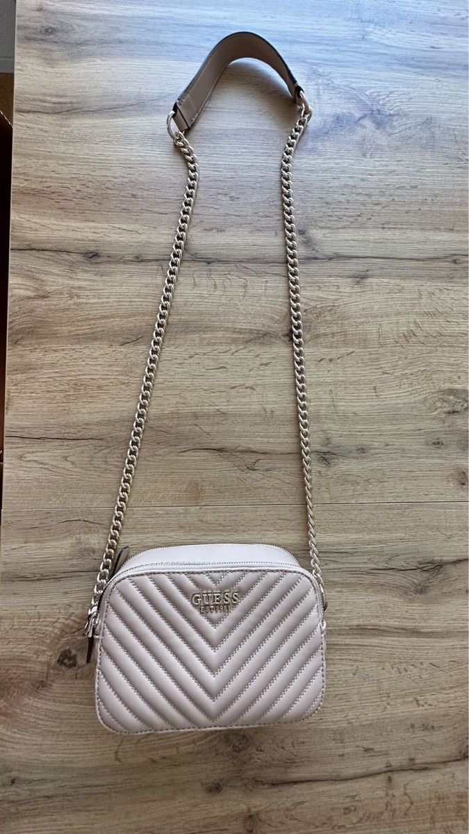 Guess Borse da donna: Guess Umhängetasche – Usato da Urdorf venduto da fairfashion