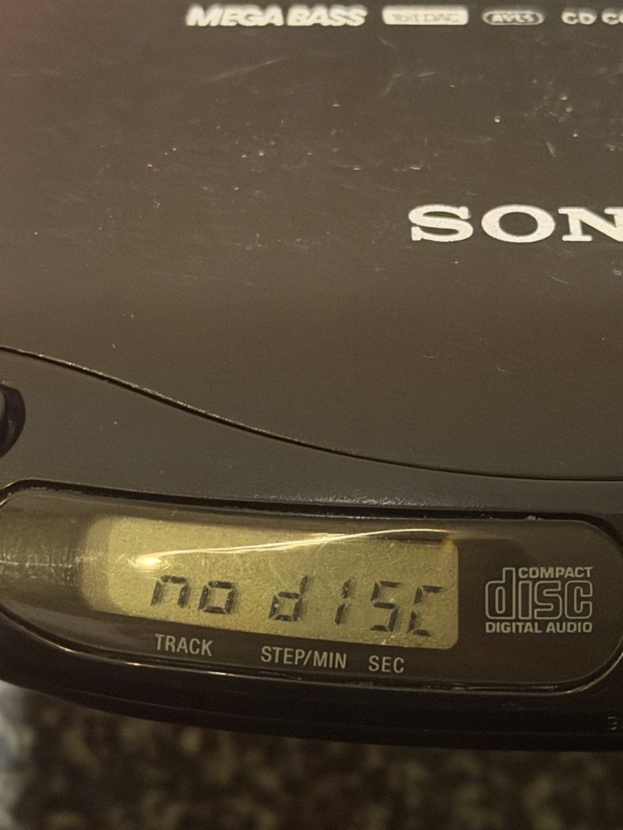 Sony Tragbarer Mediaplayer: Sony Discman lecteur CD portable – Gebraucht aus Lausanne von Planet_Faisceaux 4