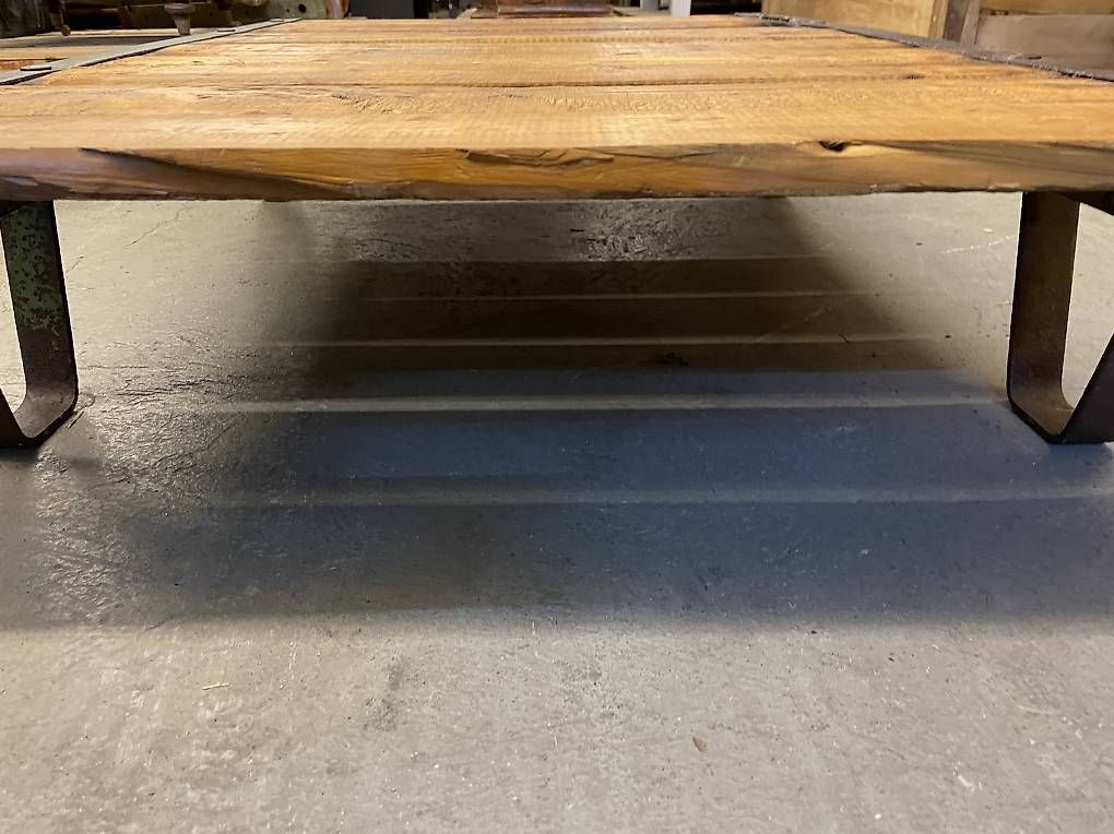 Tische: Clubtisch/Loungetisch antik – Gebraucht aus Basel von mat_nj5b 4