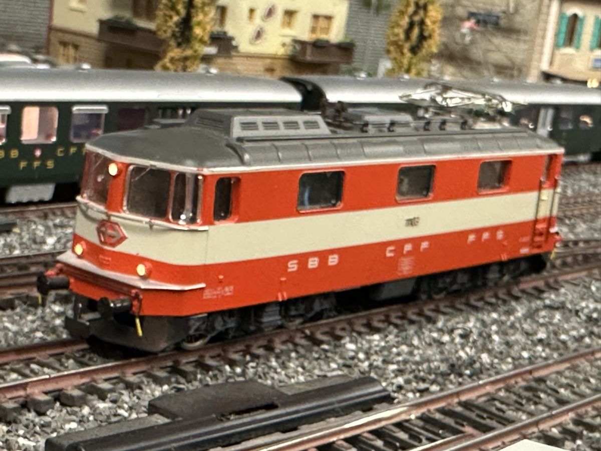 Hag Modellini di ferrovie: Hag re4/4 Swiss express digitale – Nuovo (secondo la descrizione) da bernex venduto da Candy109