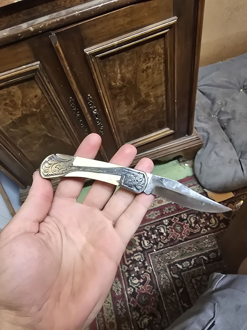 Couteaux de poche: Taschenmesser mit Lederetui Verziert  – D'occasion à Rorschach par TimelessTrading 2