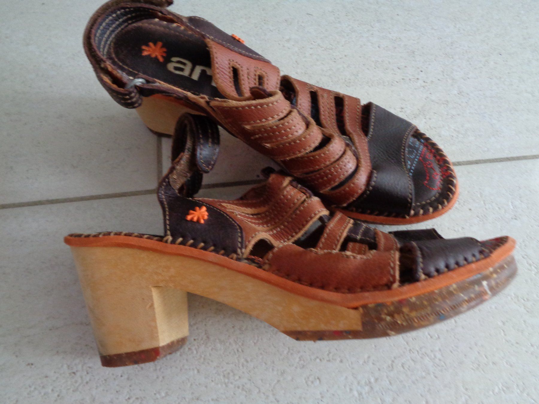 Art Scarpe da donna: ART SANDALE GR.39 NEUWERTIG – Usato da Rotkreuz venduto da Samballi 1