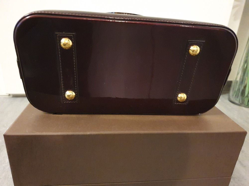 Louis Vuitton Borse da donna: Louis Vuitton Alma vernis PM Tasche – Usato da Thalwil venduto da Briscolina 5