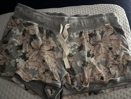 SKNB Skiny Shorts Flower L neu