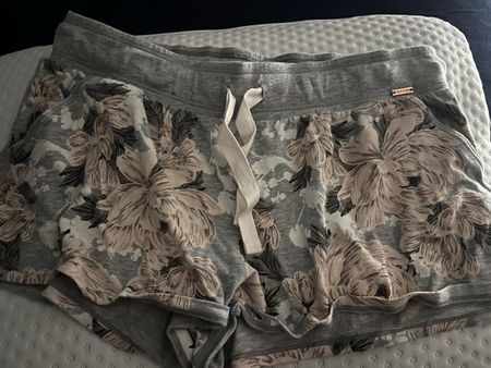 SKNB Skiny Shorts Flower L neu