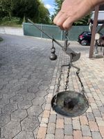 Antike Balkenwaage mit Gewichten W