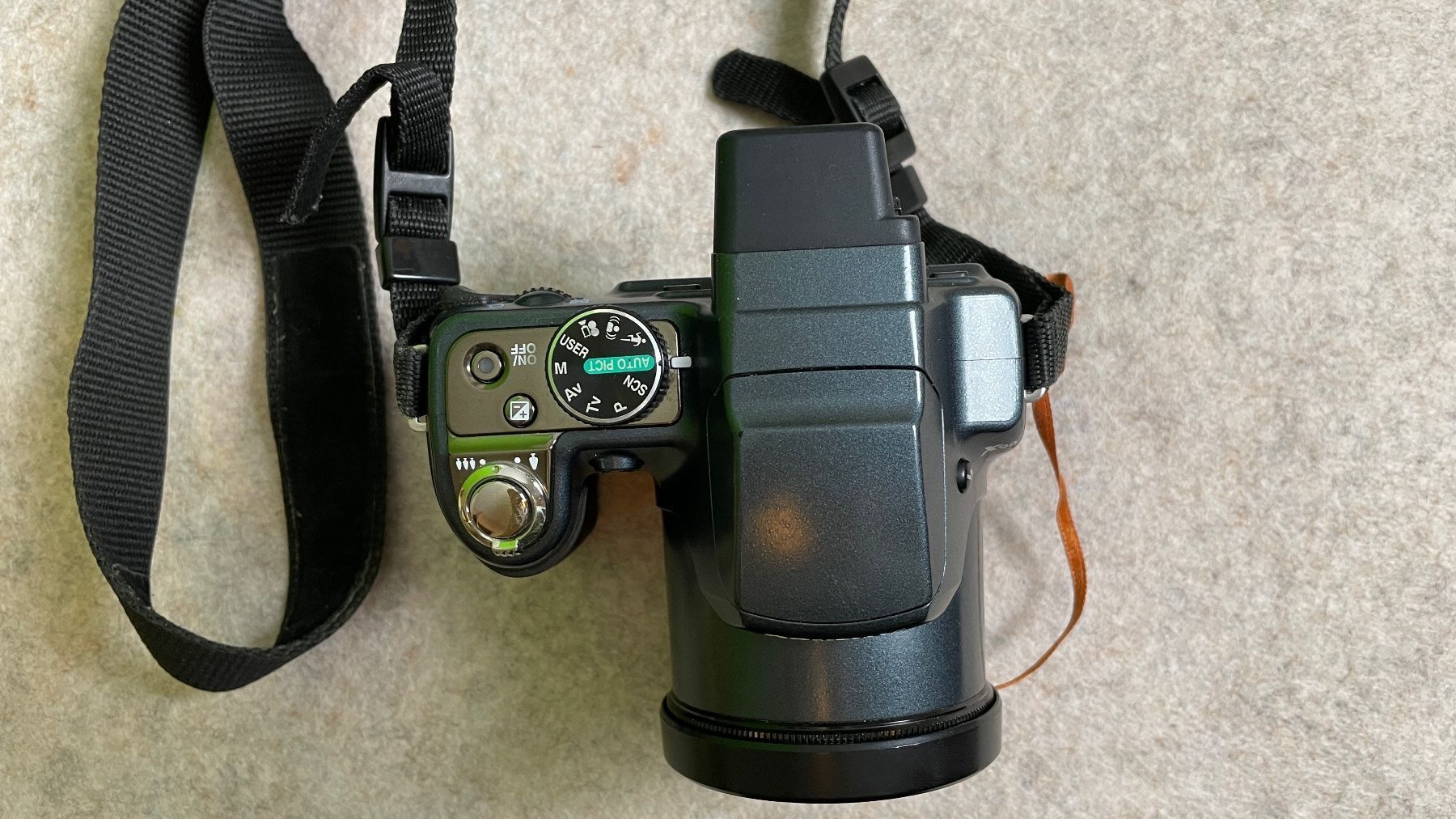 Pentax Kamera: Kompaktkamera Pentax X90 – Gebraucht aus Birsfelden von Nic21 1