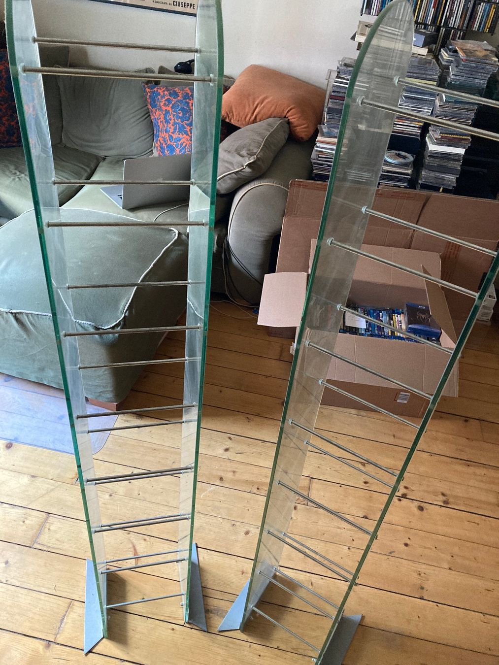 Racks & Cavalletti: 2X Support Rangement en Verre - DVD, Bluray ou CD – Usato da Genève venduto da Lubeach