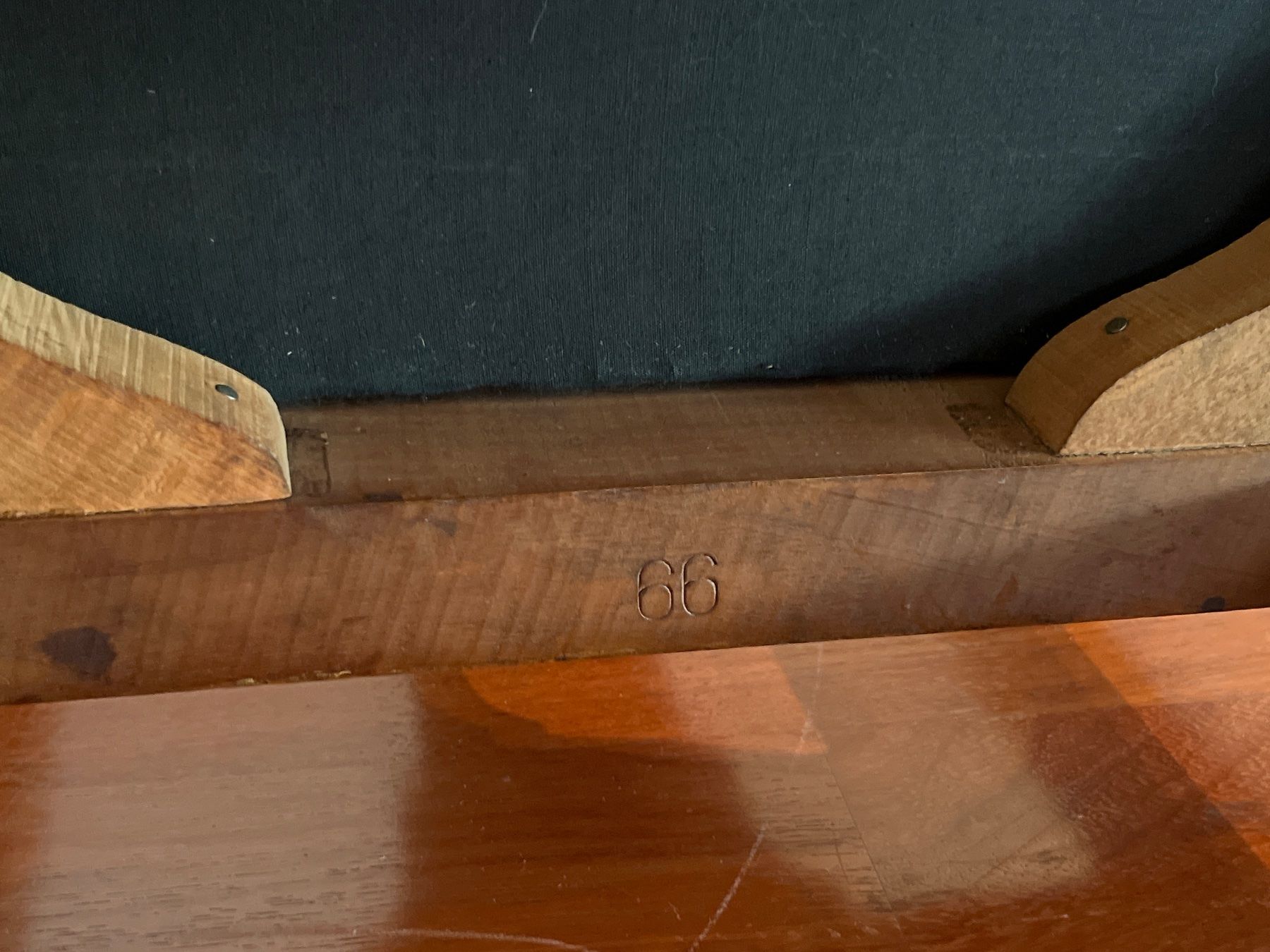 Sedie: Vintage Stuhl, Holz & Samt – Usato da Luzern venduto da Jiggy_8898 9