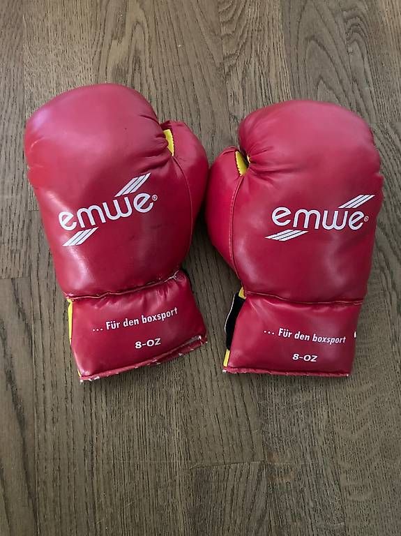 Gants: Kinder-Boxhandschuhe  – D'occasion à Luzern par Judith01112