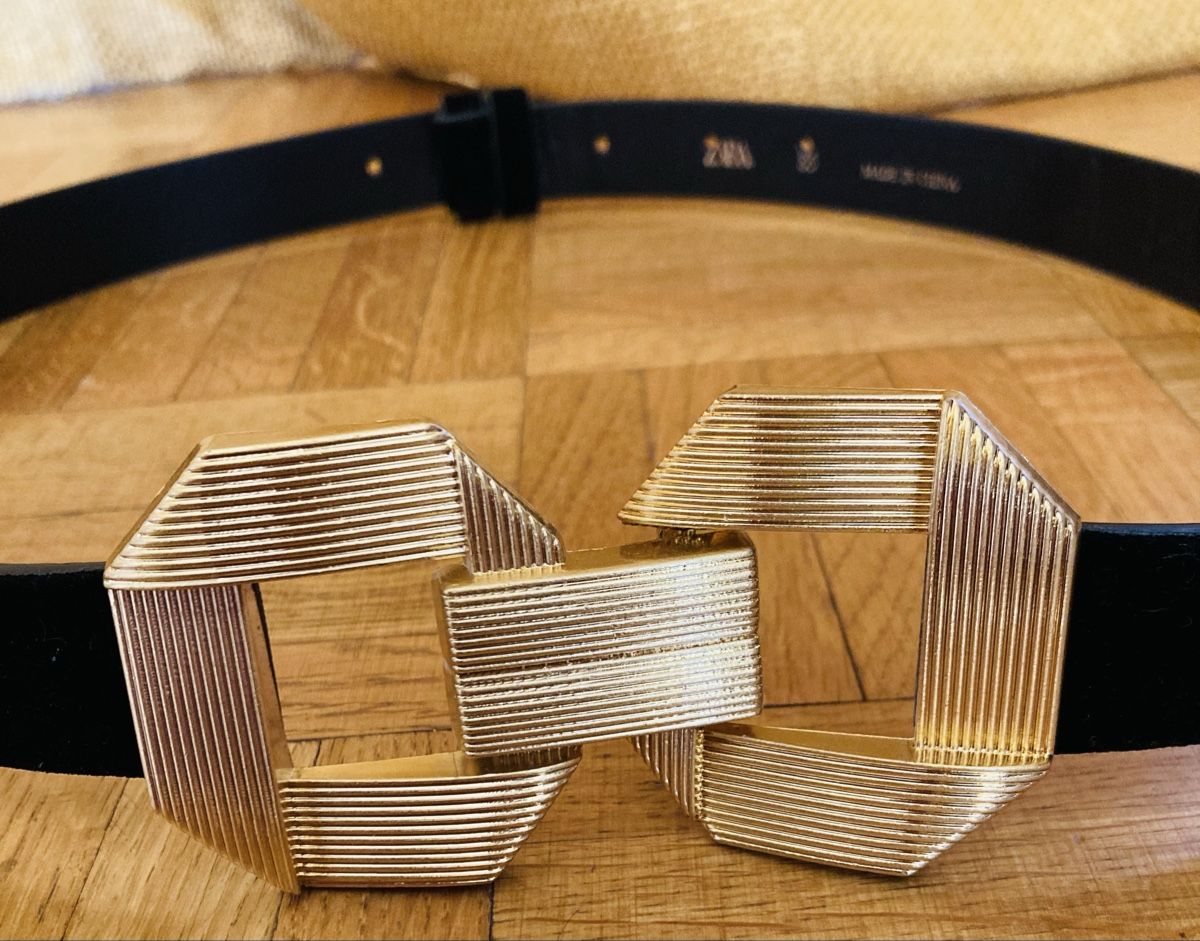 Zara Cinture: Ceinture noire à boucle dorée  – Nuovo e nell'imballaggio originale da Ardon venduto da hel_2sxp 1