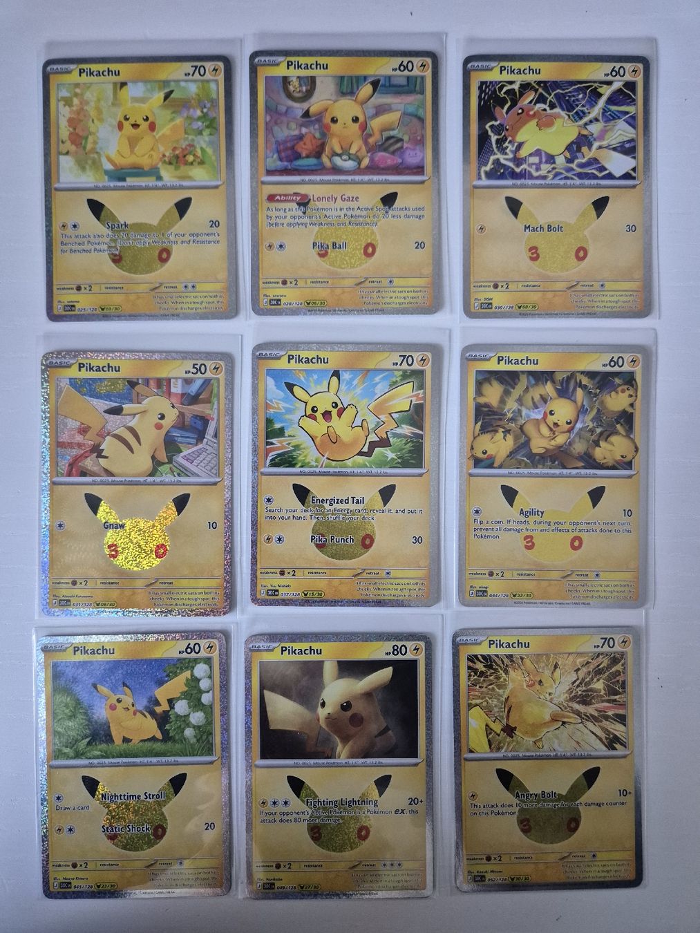 Pokémon Cartes à collectionner: 30 Celebartions Pikachu – Neuf (Voir description) à Hünenberg See par niloluso
