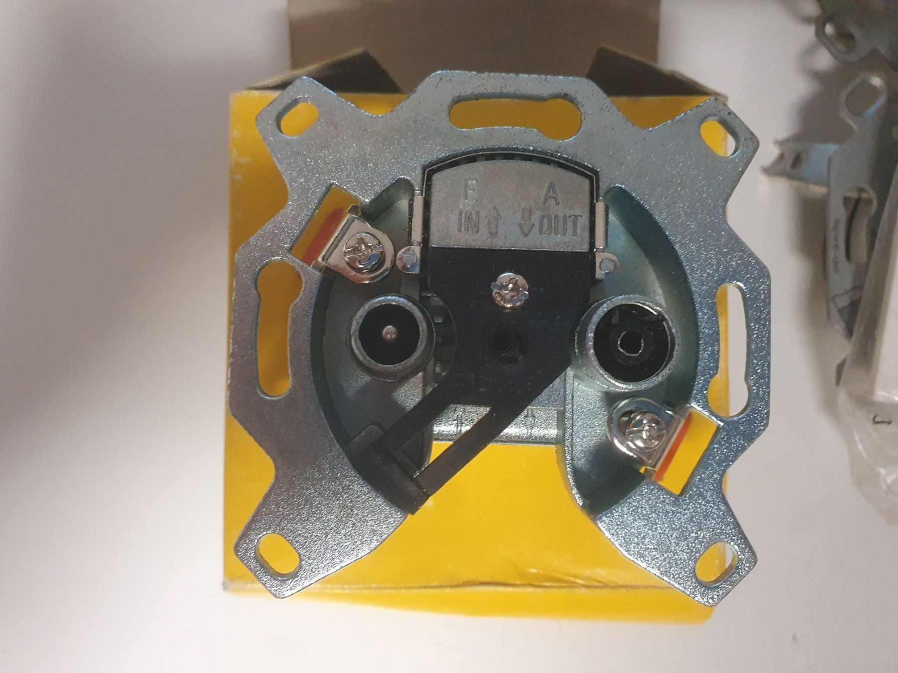 Spine: tv Dose Antennendose catv14 up – Nuovo e nell'imballaggio originale da Zürich venduto da Alibaba1234 1