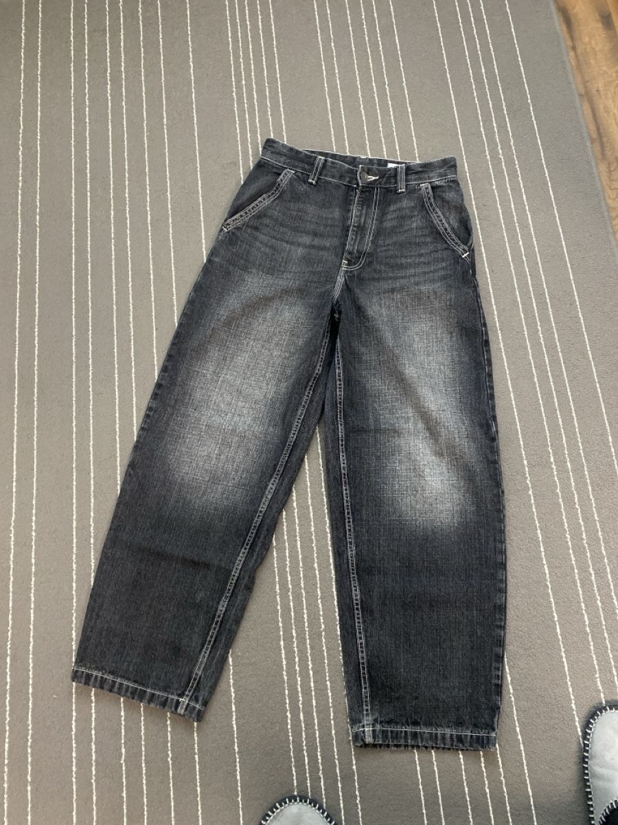 Bershka Pantaloni: Jeans scchwarz Gr. 34 – Usato da Wangen b. Olten venduto da janfon