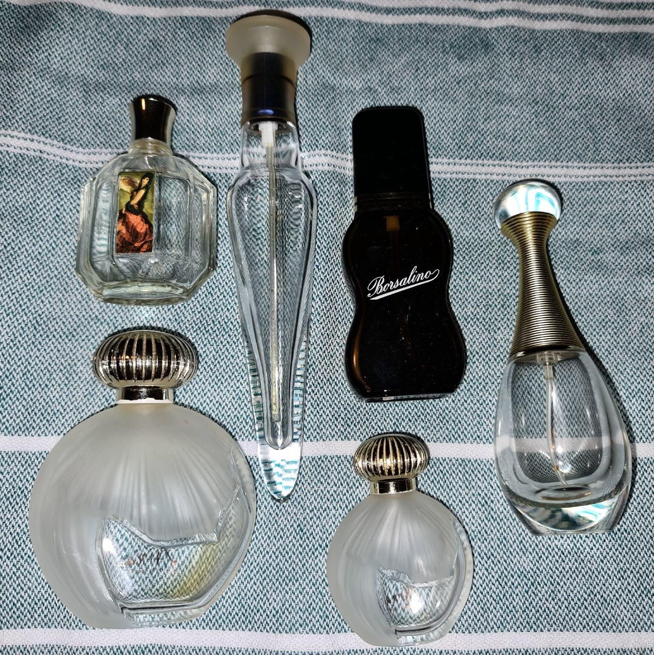 Profumi & Eau de Toilette: flacons de parfum. / lot – Usato da Cortaillod venduto da signep 6