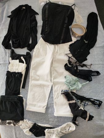Sommer-Mode-Paket: Weisse Hose, Tops, Jupe, String / S 🌞🌞