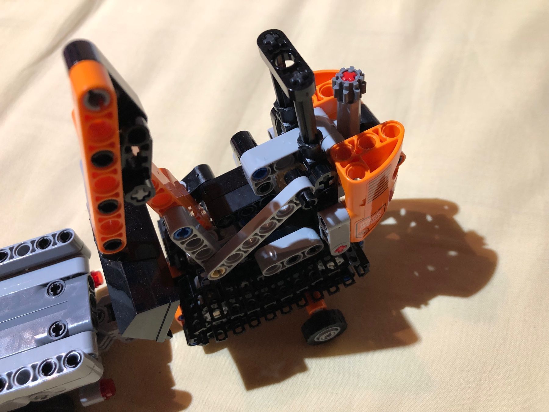 Lego Kit di costruzioni: Lego technique Camionnette/Pelleteuse – Usato da Oron-la-Ville venduto da W.XIX 3