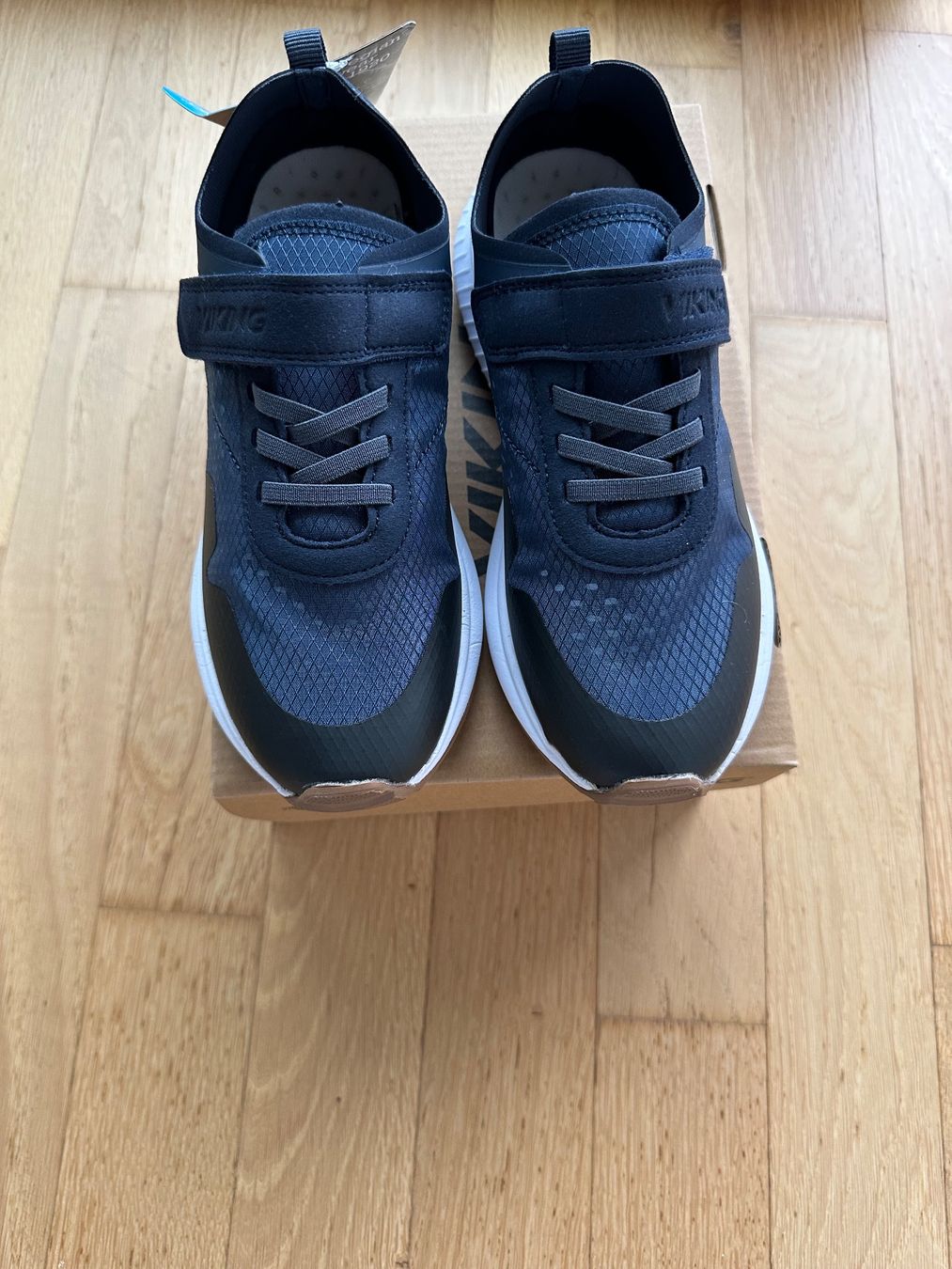 Viking Schuhe für Jungen: NEW VIKING Sneakers 34 – Neu und originalverpackt aus Montagnola von eva_gm6j 1