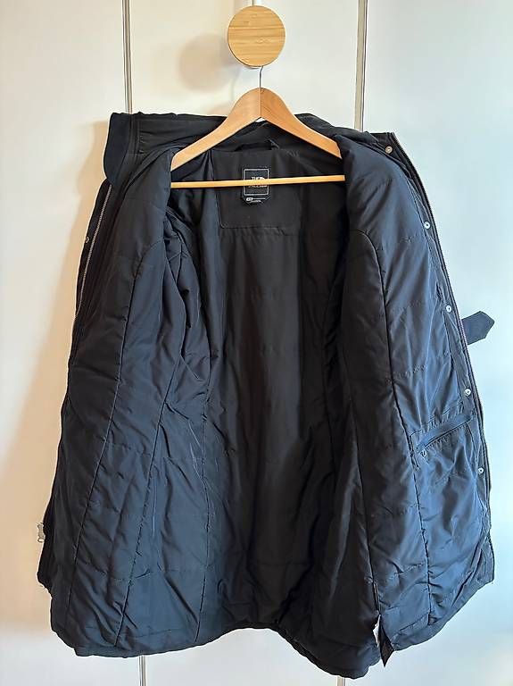 North Face Giacche: The North Face - Regenmantel mit Gürtel – Usato da Niederrohrdorf venduto da Madoqua 2