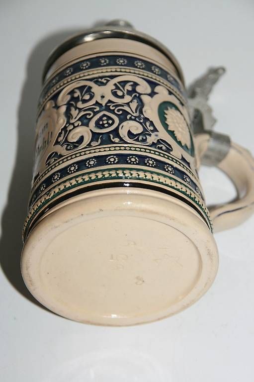 Verres: 1 Bierkrug mit Deckel – D'occasion à Bubendorf par Mia111 3
